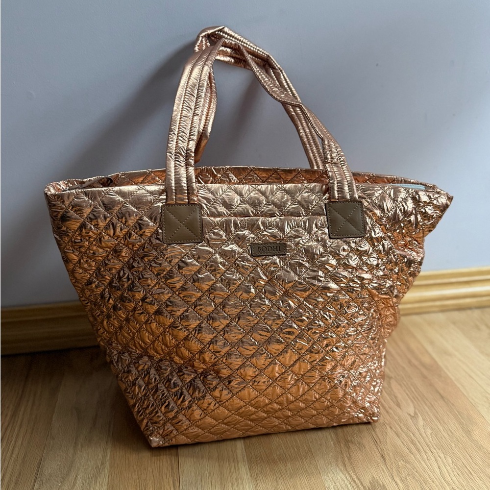 Bodhi East Side Tote, Lightwright, 14x20x9, For Every Day Use, Beach,pool,travel